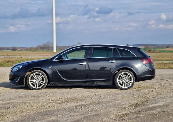 Opel Insignia cena 28500 przebieg: 267000, rok produkcji 2013 z Białogard małe 326